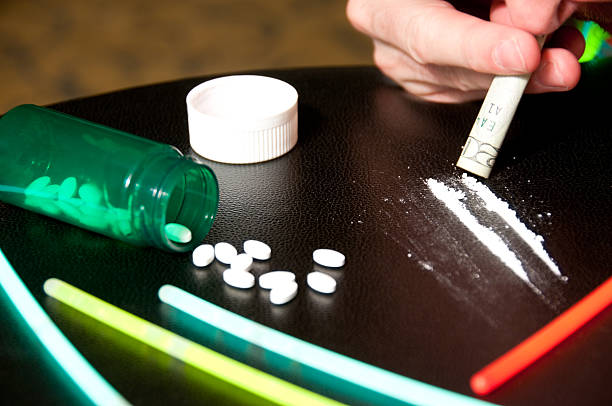 What Is The Difference: Percocet Vs. Vicodin- DATOS