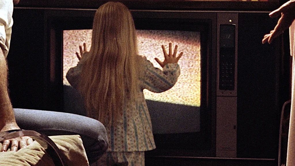 The 1982 Movie Poltergeist Used Real skeletons as - TYMOFF