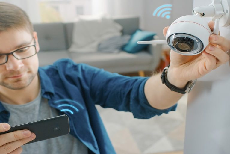 Choosing the Right Home Security Provider: Servleader